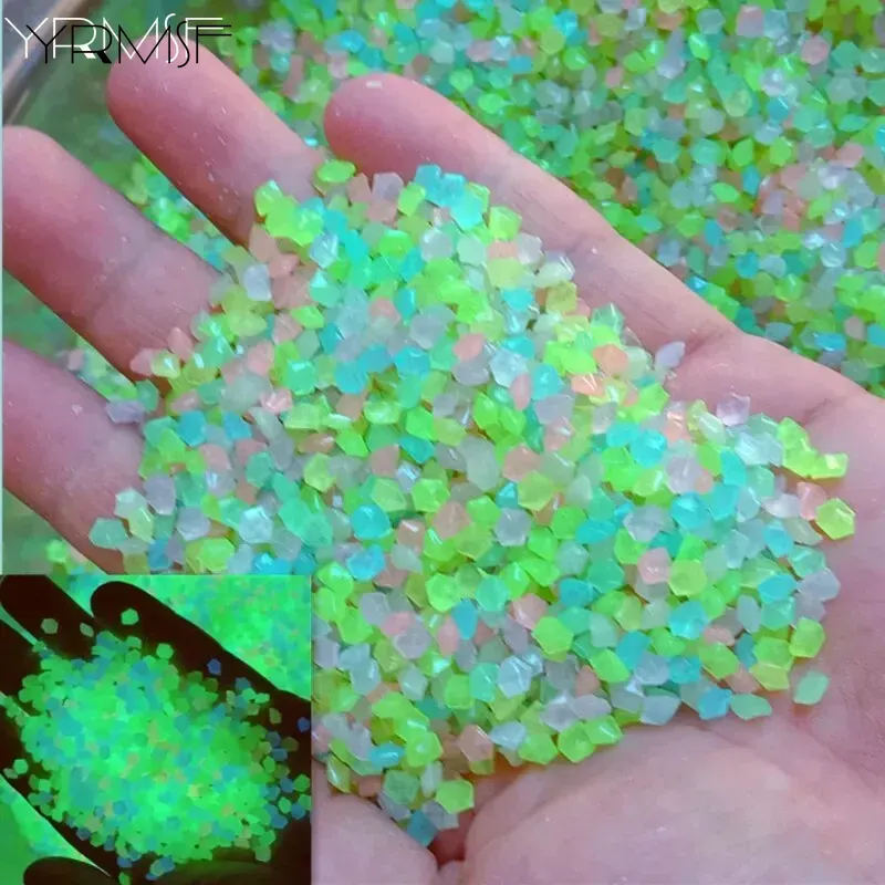 Aquarium Fish That Glow In The Dark - 1000 Uds. De arena luminosa de